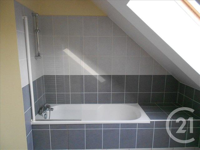 Maison &agrave; louer - 4 pi&egrave;ces - 91,83 m2 - Chateauroux - 36 - CENTRE