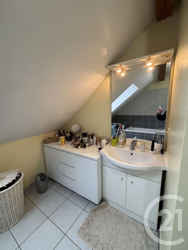 Maison &agrave; louer - 4 pi&egrave;ces - 91,83 m2 - Chateauroux - 36 - CENTRE