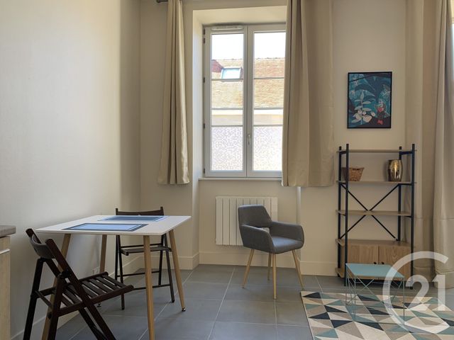 Appartement T1 &agrave; louer - 1 pi&egrave;ce - 28,12 m2 - Chateauroux - 36 - CENTRE
