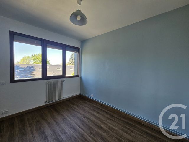 Appartement T3 &agrave; louer - 3 pi&egrave;ces - 73,40 m2 - Chateauroux - 36 - CENTRE