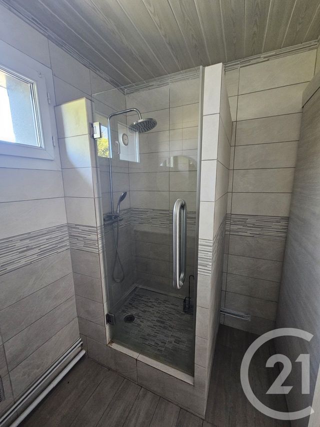 Appartement T3 &agrave; louer - 3 pi&egrave;ces - 73,40 m2 - Chateauroux - 36 - CENTRE