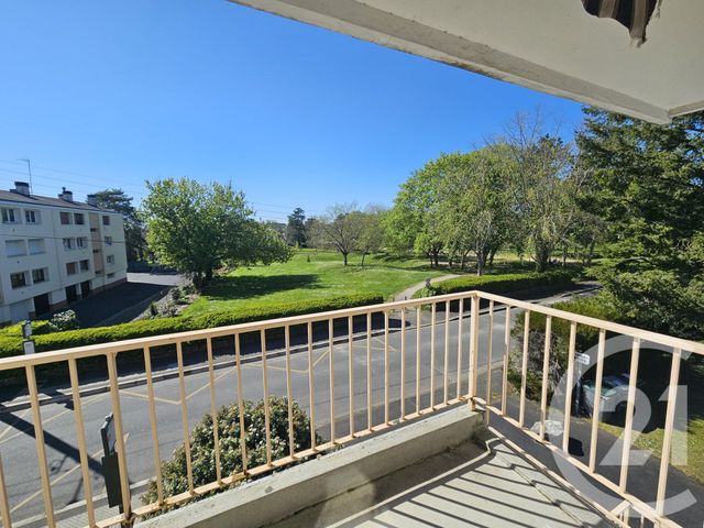 Appartement T3 &agrave; louer - 3 pi&egrave;ces - 73,40 m2 - Chateauroux - 36 - CENTRE