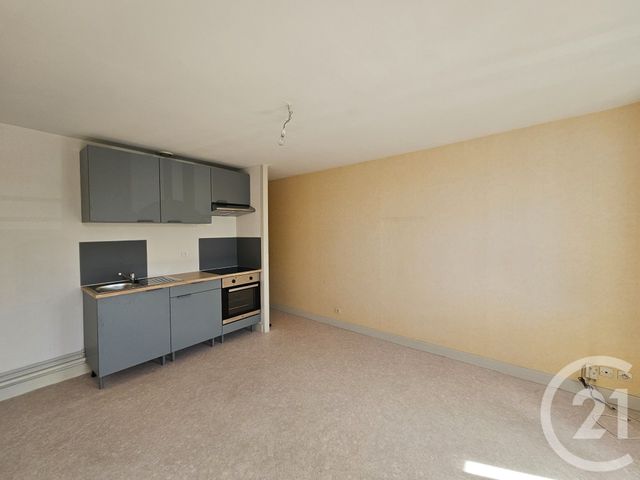 Appartement T2 &agrave; louer - 2 pi&egrave;ces - 38,10 m2 - Levroux - 36 - CENTRE