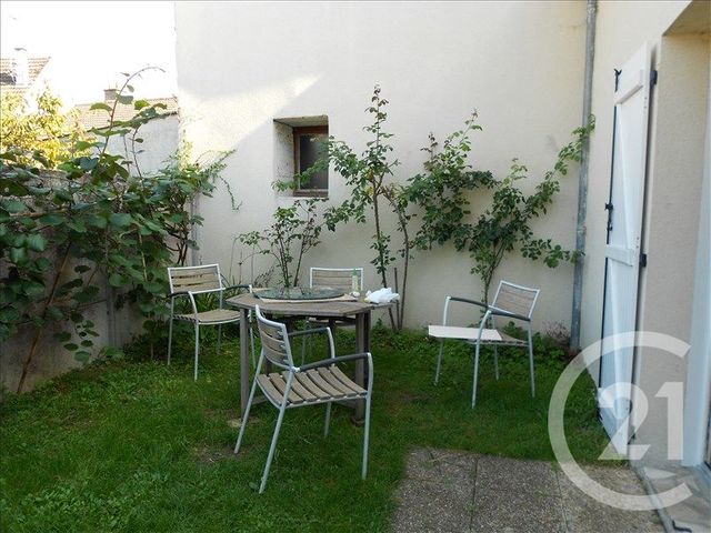 Maison &agrave; louer - 4 pi&egrave;ces - 91,51 m2 - Villedieu Sur Indre - 36 - CENTRE