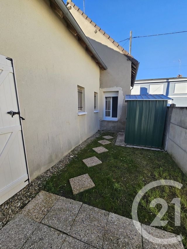 Maison &agrave; louer - 4 pi&egrave;ces - 91,51 m2 - Villedieu Sur Indre - 36 - CENTRE