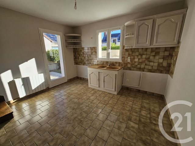 Maison &agrave; louer - 4 pi&egrave;ces - 91,51 m2 - Villedieu Sur Indre - 36 - CENTRE