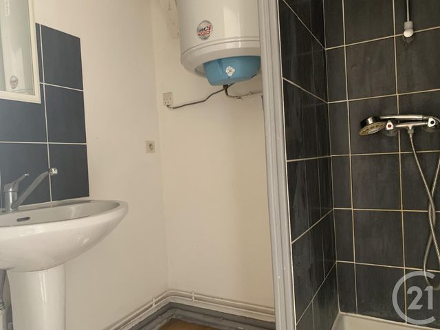 Appartement T2 &agrave; louer - 2 pi&egrave;ces - 37,24 m2 - Issoudun - 36 - CENTRE