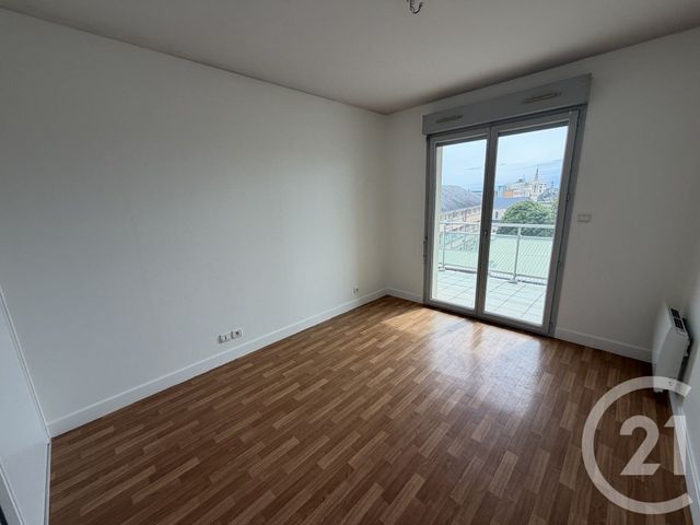 Appartement &agrave; louer - 3 pi&egrave;ces - 67,65 m2 - Chateauroux - 36 - CENTRE