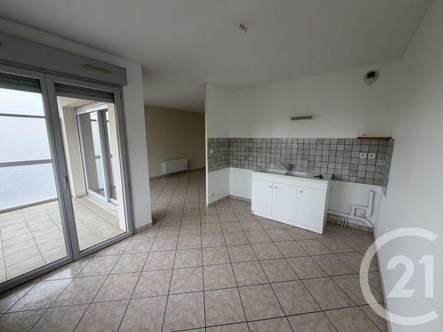 Appartement &agrave; louer - 3 pi&egrave;ces - 67,65 m2 - Chateauroux - 36 - CENTRE