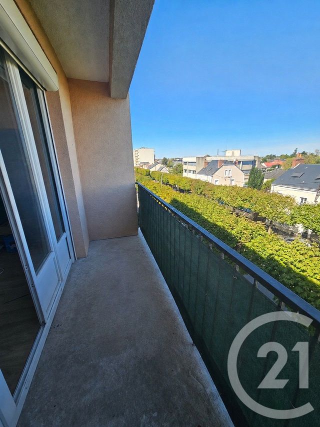 Appartement T3 &agrave; louer - 3 pi&egrave;ces - 68,98 m2 - Chateauroux - 36 - CENTRE