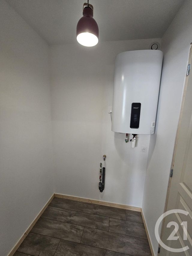 Appartement T2 &agrave; louer - 2 pi&egrave;ces - 45 m2 - Chateauroux - 36 - CENTRE