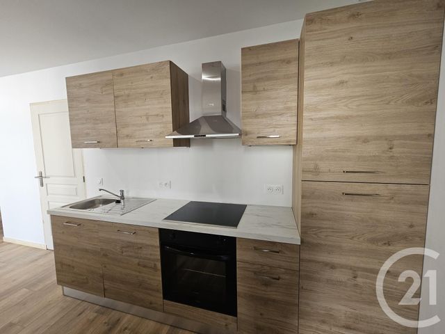 Appartement T2 &agrave; louer - 2 pi&egrave;ces - 45 m2 - Chateauroux - 36 - CENTRE