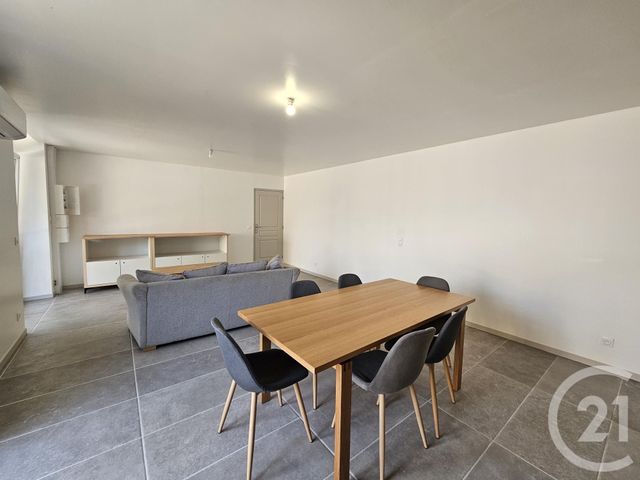 Appartement T3 &agrave; louer - 3 pi&egrave;ces - 80 m2 - Chateauroux - 36 - CENTRE