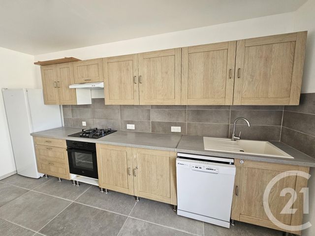 Appartement T3 &agrave; louer - 3 pi&egrave;ces - 80 m2 - Chateauroux - 36 - CENTRE