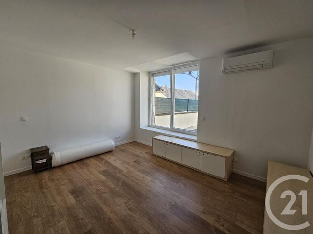 Appartement T3 &agrave; louer - 3 pi&egrave;ces - 80 m2 - Chateauroux - 36 - CENTRE
