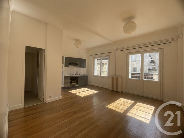 Appartement T2 &agrave; louer - 2 pi&egrave;ces - 42,60 m2 - Chateauroux - 36 - CENTRE