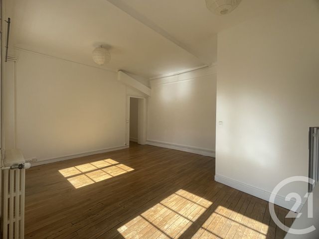 Appartement T2 &agrave; louer - 2 pi&egrave;ces - 42,60 m2 - Chateauroux - 36 - CENTRE