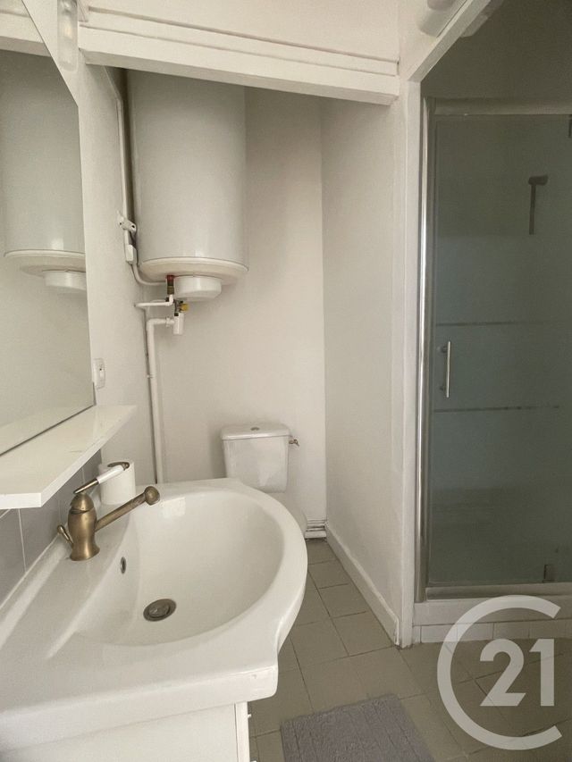Appartement T2 &agrave; louer - 2 pi&egrave;ces - 42,60 m2 - Chateauroux - 36 - CENTRE