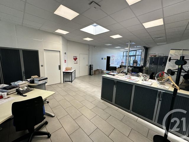 Local commercial à louer - 175.0 m2 - 36 - Indre