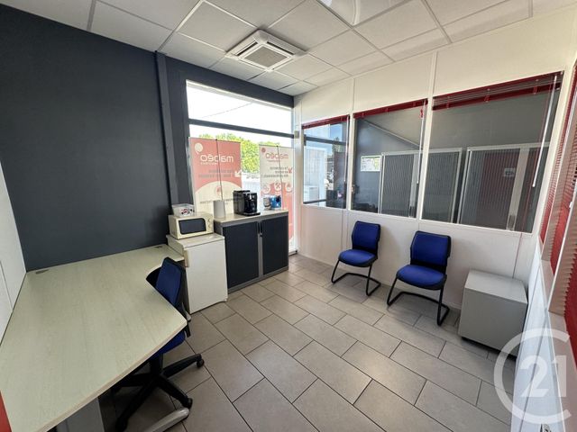 Local commercial à louer - 175.0 m2 - 36 - Indre