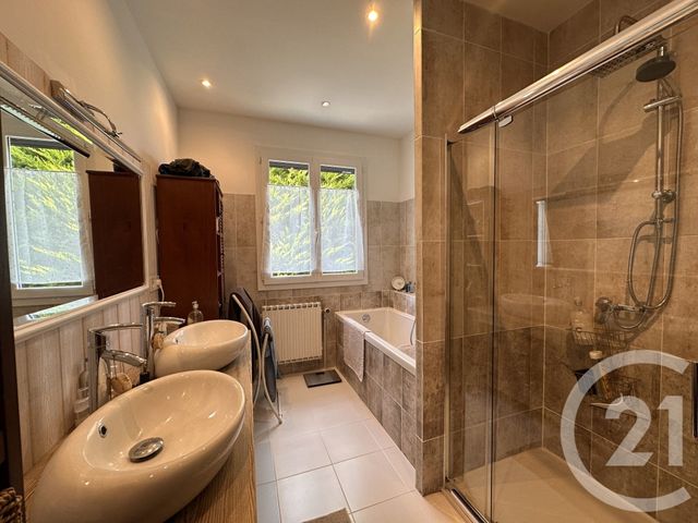 Maison &agrave; vendre - 8 pi&egrave;ces - 200 m2 - Chateauroux - 36 - CENTRE