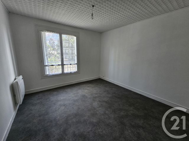 Appartement T4 &agrave; louer - 4 pi&egrave;ces - 88,16 m2 - Chateauroux - 36 - CENTRE