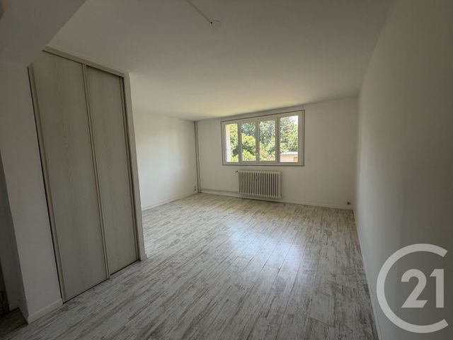 Appartement T2 &agrave; louer - 2 pi&egrave;ces - 43,26 m2 - Chateauroux - 36 - CENTRE