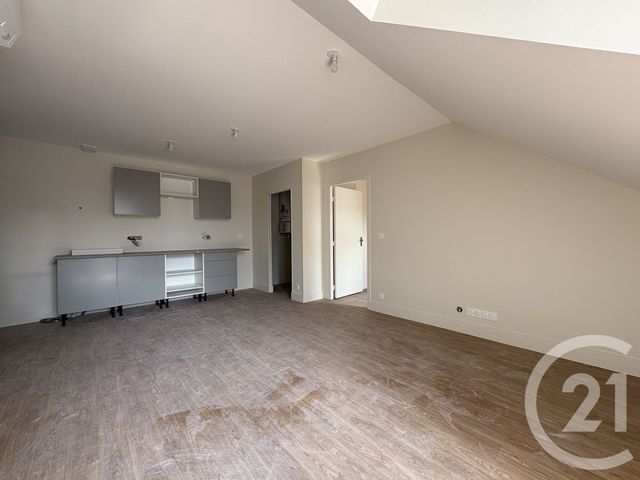 Appartement T3 &agrave; louer - 3 pi&egrave;ces - 61,43 m2 - Chateauroux - 36 - CENTRE