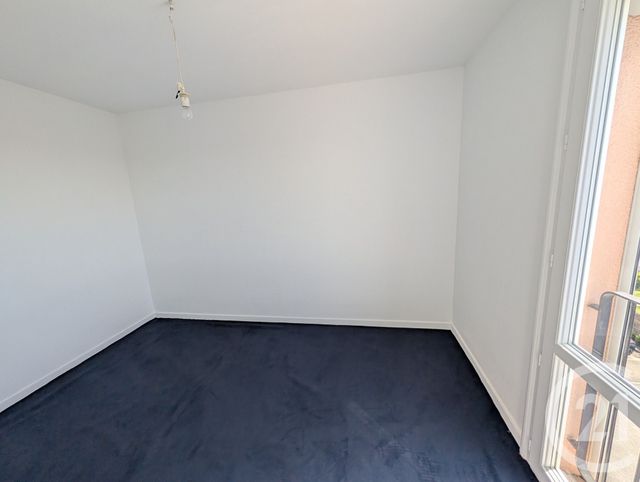 Appartement F4 &agrave; vendre - 4 pi&egrave;ces - 65 m2 - Chateauroux - 36 - CENTRE