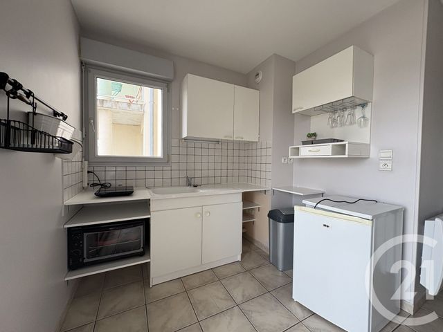 Appartement F1 &agrave; louer - 1 pi&egrave;ce - 29,08 m2 - Chateauroux - 36 - CENTRE