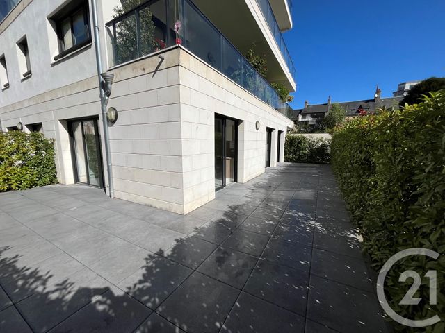 Appartement &agrave; louer - 2 pi&egrave;ces - 60 m2 - Chateauroux - 36 - CENTRE