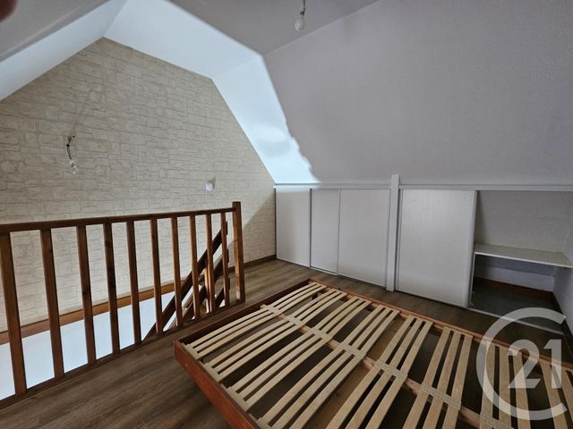 Maison &agrave; louer - 2 pi&egrave;ces - 35,80 m2 - Buzancais - 36 - CENTRE
