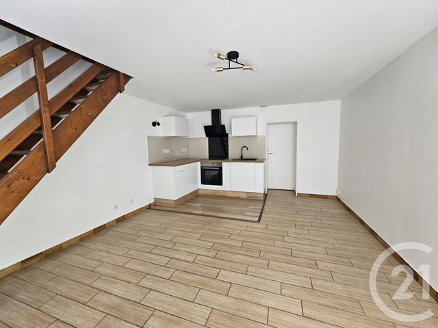Maison &agrave; louer - 2 pi&egrave;ces - 35,80 m2 - Buzancais - 36 - CENTRE