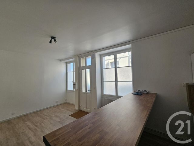 Appartement T2 &agrave; louer - 2 pi&egrave;ces - 41,47 m2 - Chateauroux - 36 - CENTRE