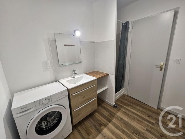 Appartement T2 &agrave; louer - 2 pi&egrave;ces - 41,47 m2 - Chateauroux - 36 - CENTRE