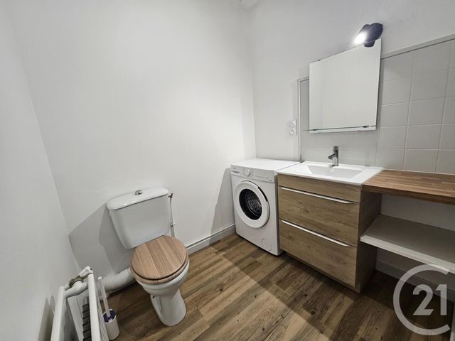 Appartement T2 &agrave; louer - 2 pi&egrave;ces - 41,47 m2 - Chateauroux - 36 - CENTRE
