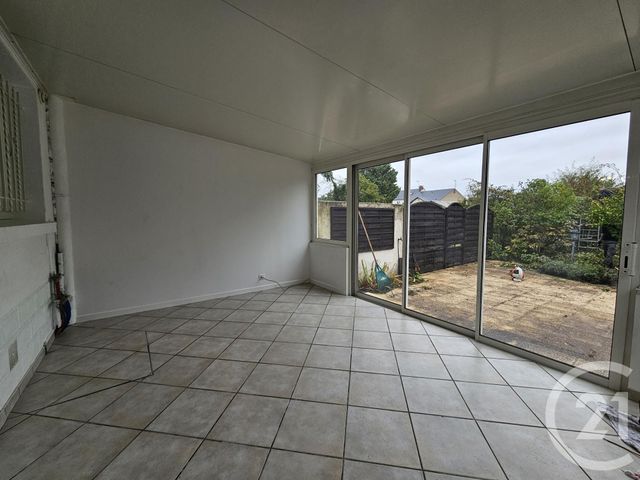 Maison &agrave; louer - 4 pi&egrave;ces - 88,96 m2 - Chateauroux - 36 - CENTRE