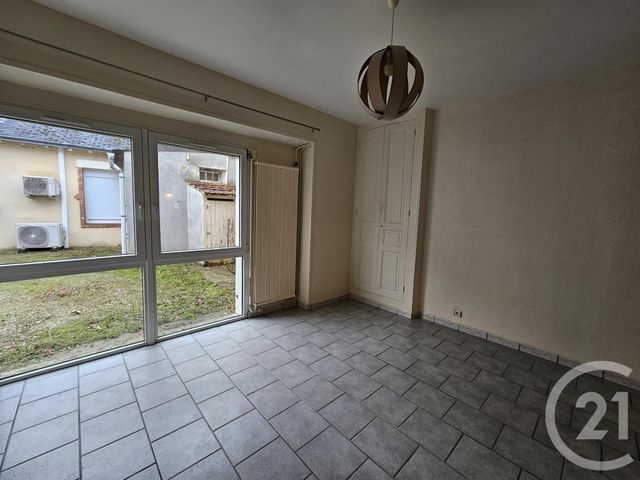 Maison &agrave; louer - 4 pi&egrave;ces - 88,96 m2 - Chateauroux - 36 - CENTRE