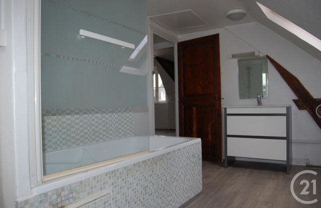 Appartement T2 &agrave; louer - 2 pi&egrave;ces - 44,04 m2 - Chateauroux - 36 - CENTRE