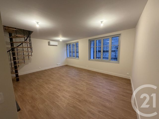 Appartement T3 &agrave; louer - 3 pi&egrave;ces - 67,96 m2 - Chateauroux - 36 - CENTRE