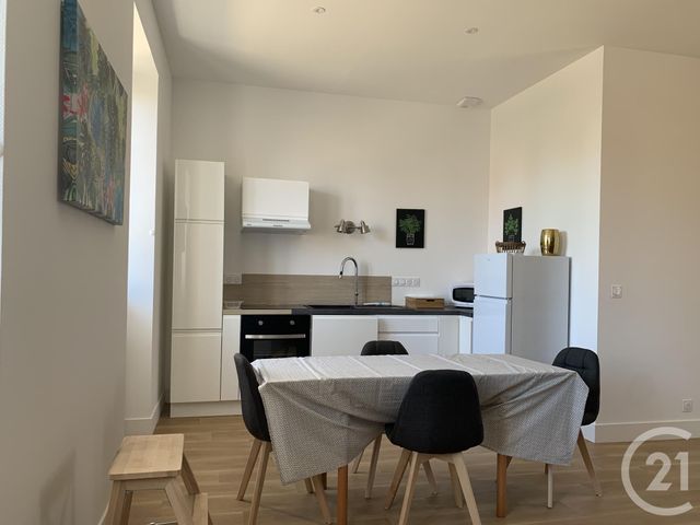 Appartement T2 &agrave; louer - 2 pi&egrave;ces - 47,20 m2 - Chateauroux - 36 - CENTRE