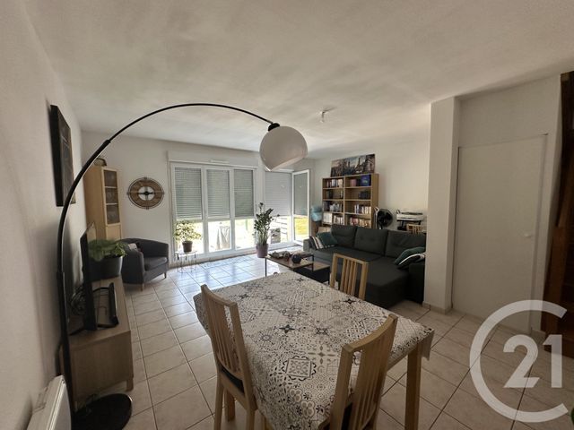 Maison &agrave; louer - 3 pi&egrave;ces - 69 m2 - Le Poinconnet - 36 - CENTRE