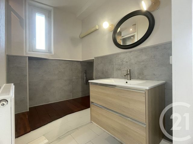 Appartement T2 &agrave; louer - 2 pi&egrave;ces - 44,09 m2 - Chateauroux - 36 - CENTRE
