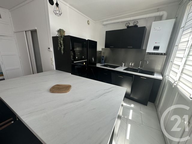 Appartement T2 &agrave; louer - 2 pi&egrave;ces - 44,09 m2 - Chateauroux - 36 - CENTRE