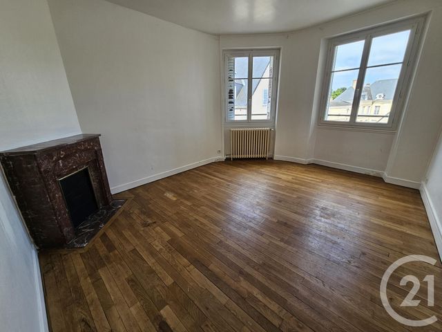 Appartement F3 &agrave; louer - 3 pi&egrave;ces - 93,04 m2 - Chateauroux - 36 - CENTRE