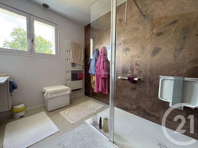 Maison &agrave; vendre - 7 pi&egrave;ces - 203,67 m2 - Neuvy St Sepulchre - 36 - CENTRE