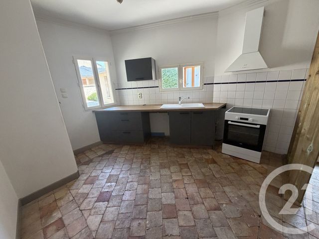 Appartement F4 &agrave; louer - 4 pi&egrave;ces - 112,77 m2 - Chateauroux - 36 - CENTRE