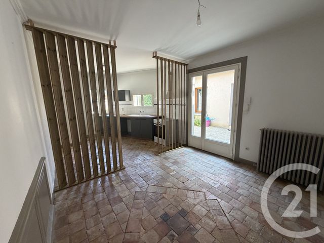 Appartement F4 &agrave; louer - 4 pi&egrave;ces - 112,77 m2 - Chateauroux - 36 - CENTRE