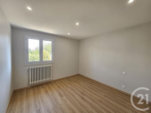 Maison &agrave; louer - 4 pi&egrave;ces - 82 m2 - Deols - 36 - CENTRE