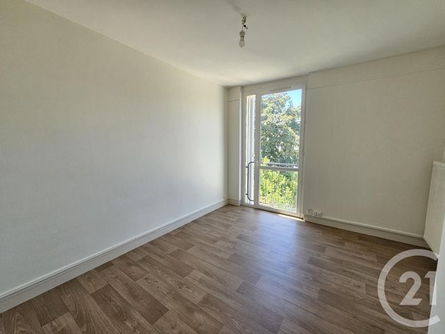 Appartement T3 &agrave; louer - 3 pi&egrave;ces - 64,12 m2 - Chateauroux - 36 - CENTRE